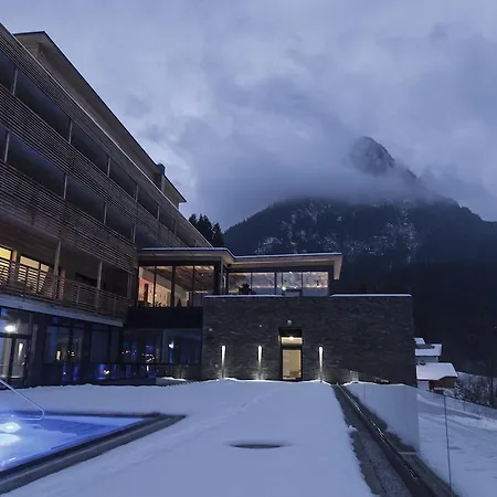 Курортный комплекс Armona Medical Alpinresort Тирзе